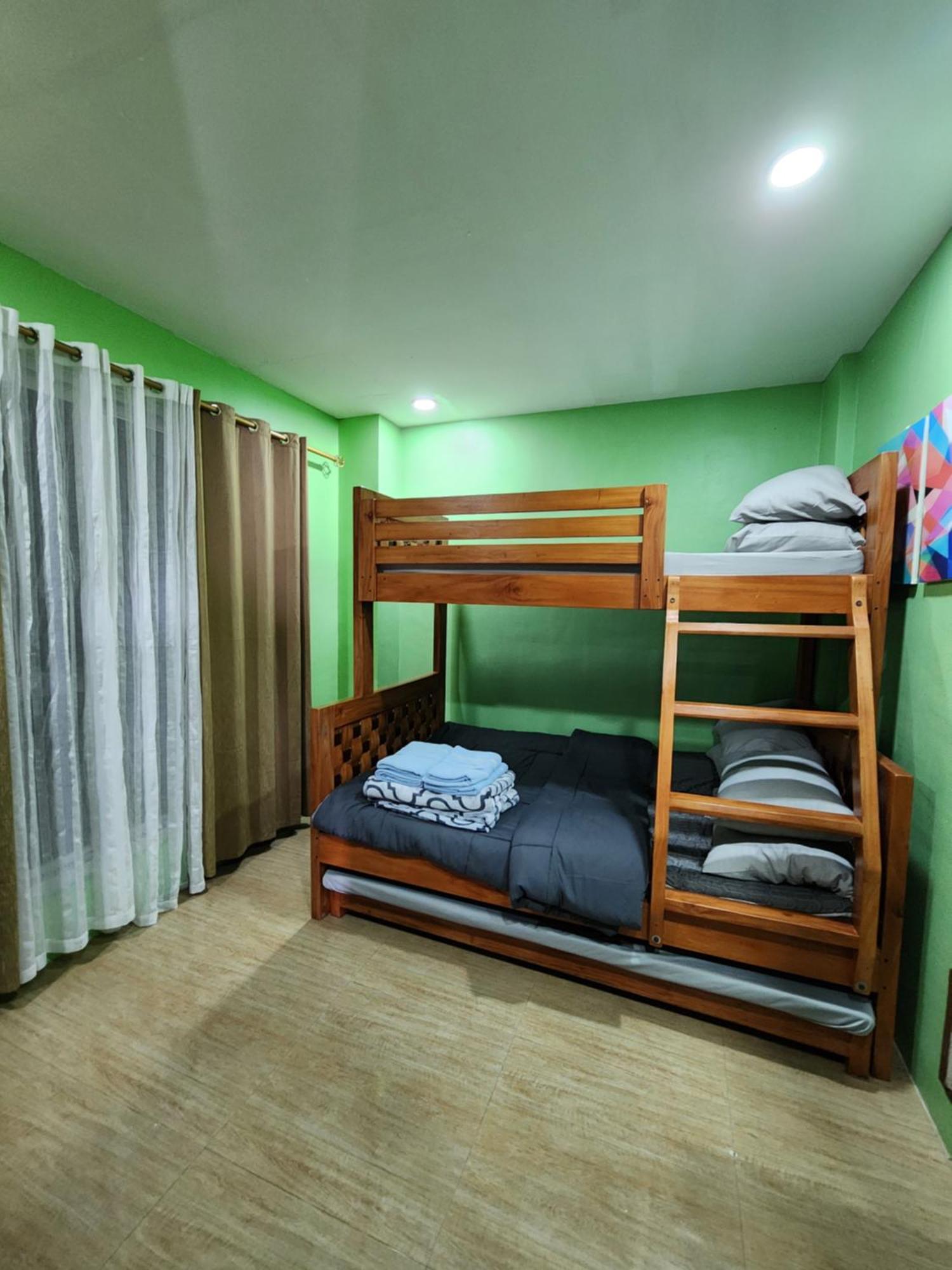 Mountain And Sunsetview Baguio Residences Baguio City Rum bild